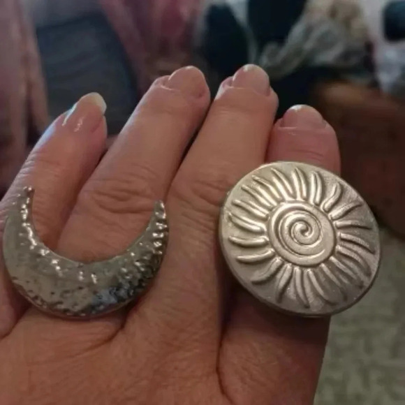 Soleil Sun Stainless Steel Waterproof Ring - Picture 12 of 13